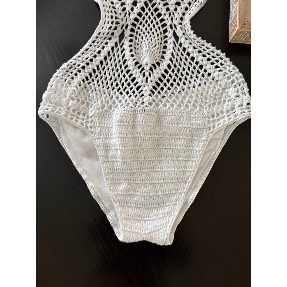 Crochet One Piece White Bathing Suit Size S-M - Picture 3 of 9
